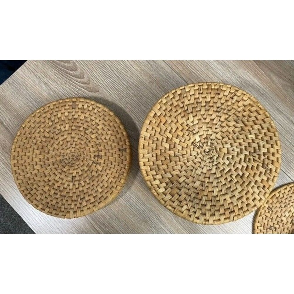 Natural Handwoven Rattan Lidded Storage Basket Trivet/Coaster (12) 7 in Diameter - Picture 3 of 7
